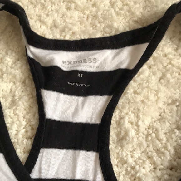 Express Top - Picture 2 of 3